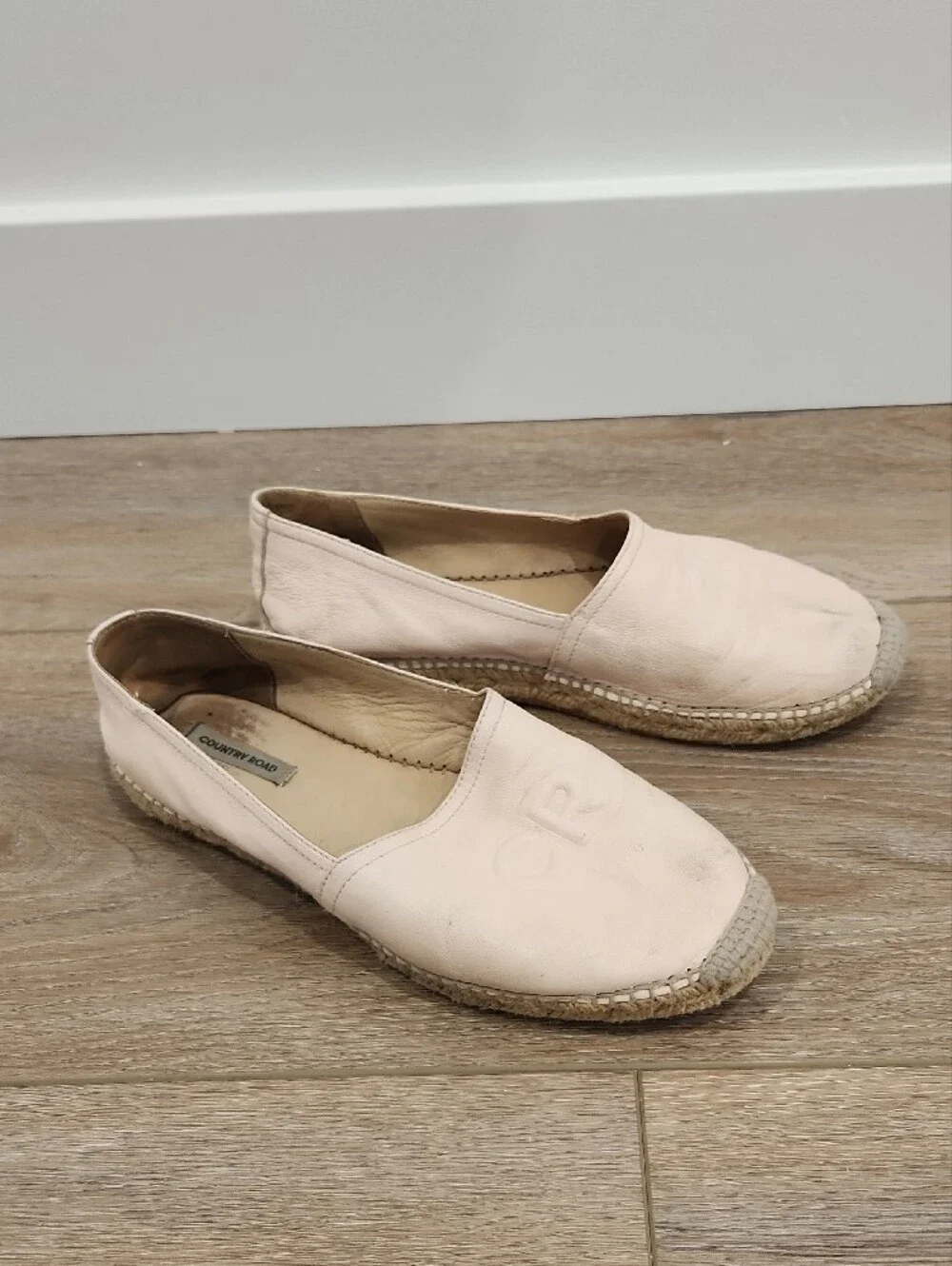 Country Road Women's Pale Pink Leather Espadrille Flats Size 39